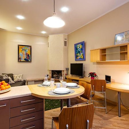 Kalnina Quiet Apartment In City Center Riga Exterior foto